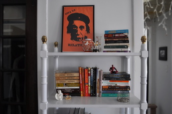 Etagere, white, book shelf, shelf decor, shelf style, Einstein